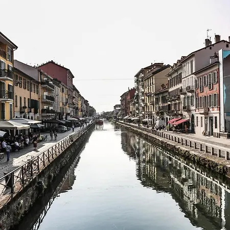 Via Argelati - Navigli Location 2 * Milão